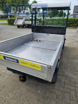 gebruikte-club-car-golfcart-carryall-6-elektro-48-volt-met-kabine