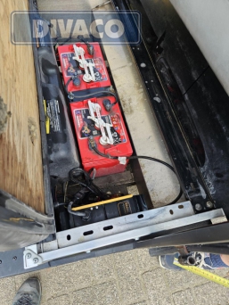gebruikte-club-car-golfcart-carryall-6-elektro-48-volt-met-kabine